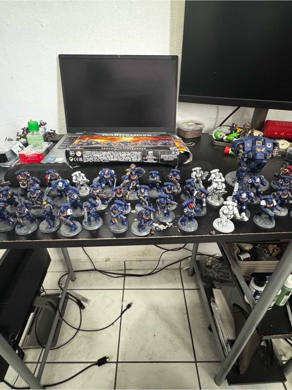 Warhammer Ultramarines Blue Space Marine Miniature Army Set